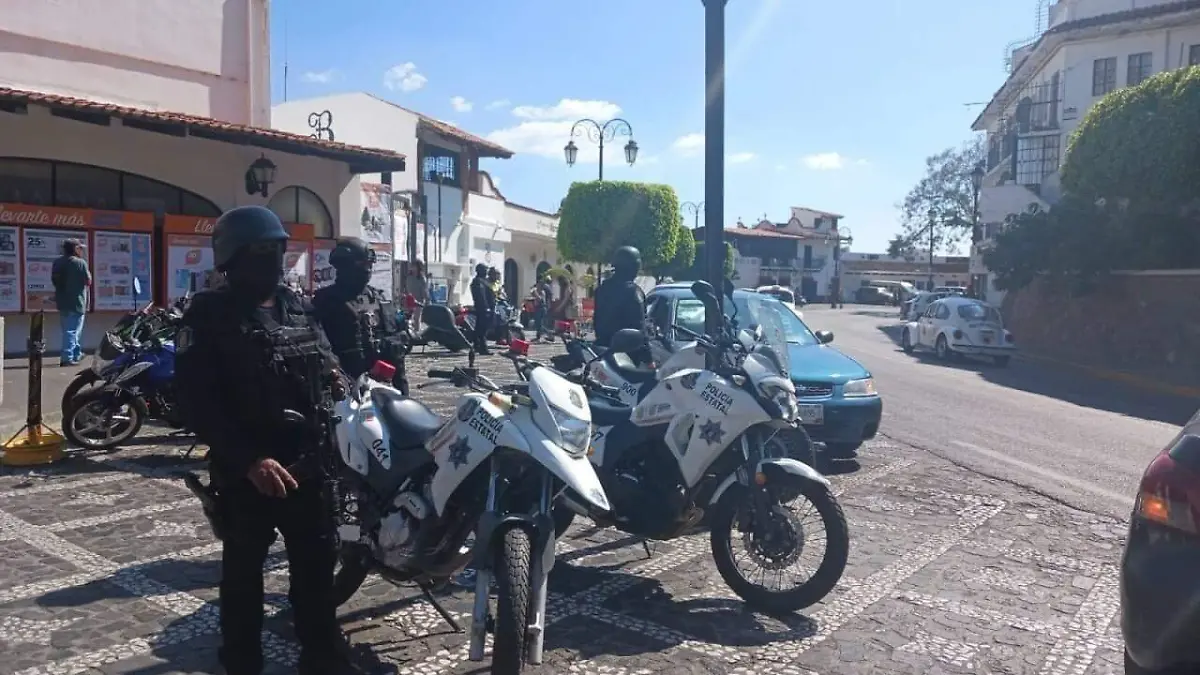 policias taxco